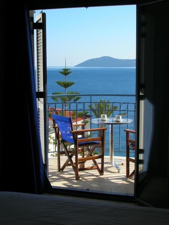 Olive Bay Hotel Agia Efimia Rum bild