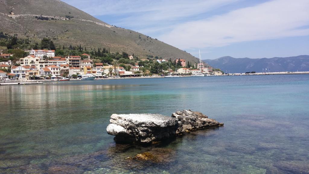 Olive Bay Hotel Agia Efimia Exteriör bild