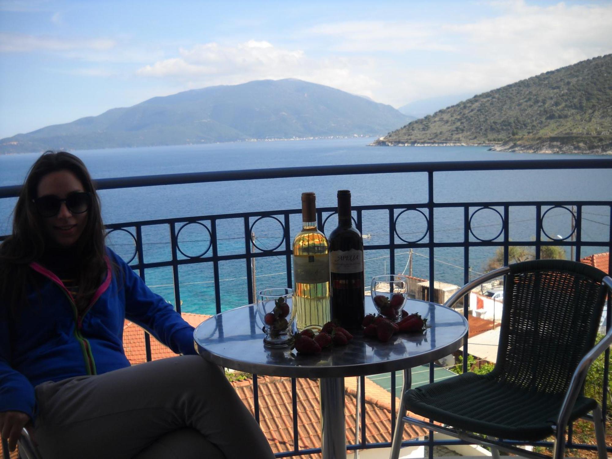 Olive Bay Hotel Agia Efimia Exteriör bild