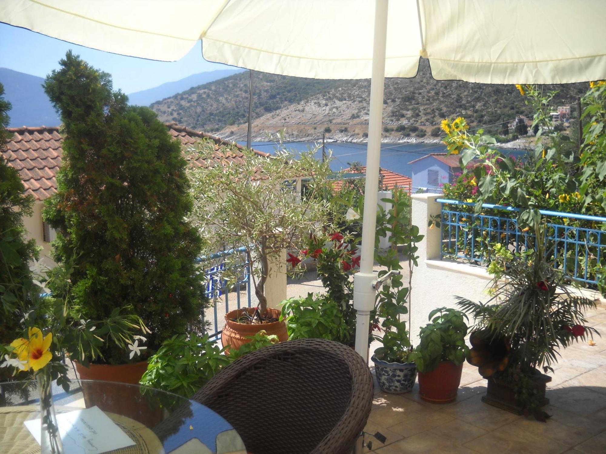 Olive Bay Hotel Agia Efimia Exteriör bild