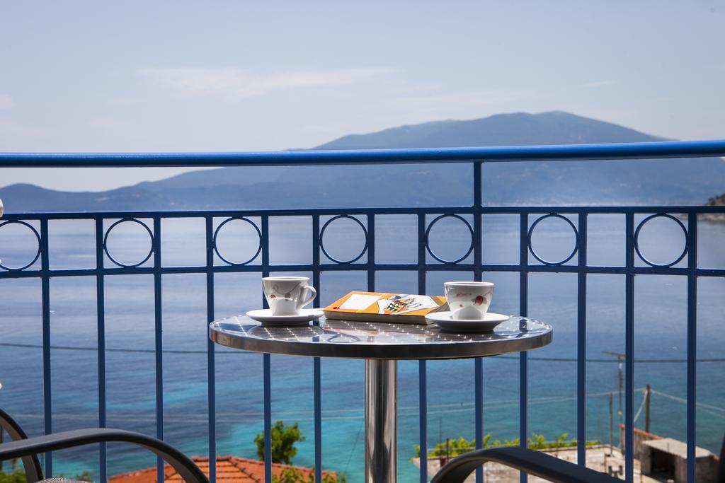 Olive Bay Hotel Agia Efimia Exteriör bild