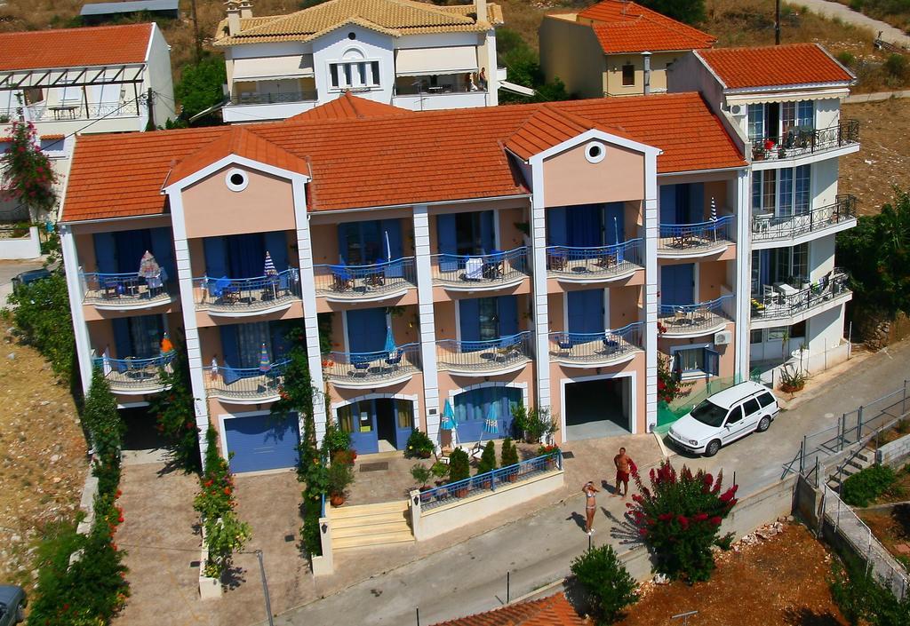Olive Bay Hotel Agia Efimia Exteriör bild